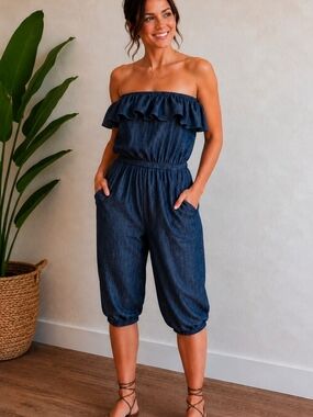Boutique Strapless Romper Ruffle Tube Denim Style Cropped Jogger Size M Boho